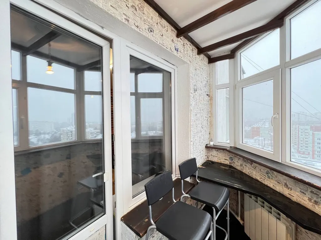 Видовая квартира с дизайнерским ремонтом в центре