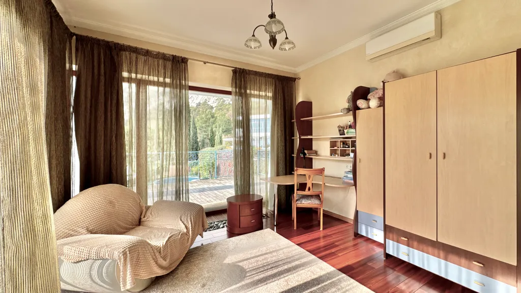 Коттедж Вилла возле Царской тропы в Нижней Ореанде — Ореанда