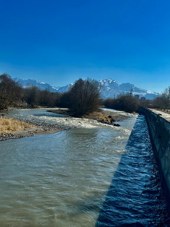 Квартира 2-комнатная Квартира — Владикавказ