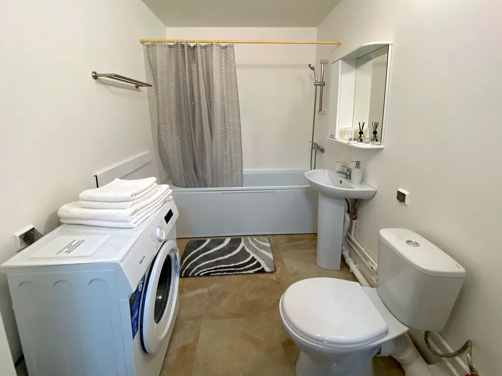 Студия бизнес-комфорт у УГМК в 5 минутах, с самозаселением 24/7, парковкой