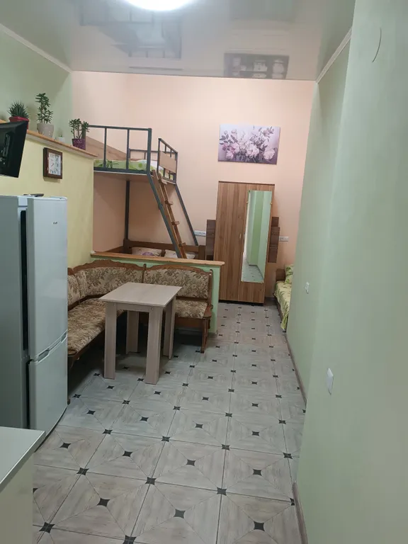 Квартира 1-комнатная Квартира — Евпатория