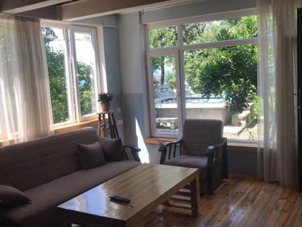 Коттедж Дом у моря — аренда посуточно в Батуми