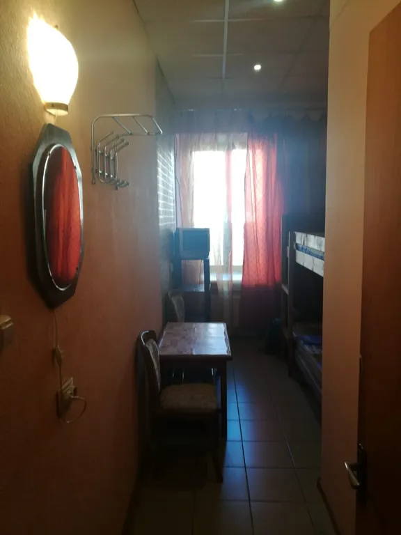 ОТДЕЛЬНАЯ КОМНАТА СО СВОЕЙ ДУШЕВОЙ И САНУЗЛОМ.