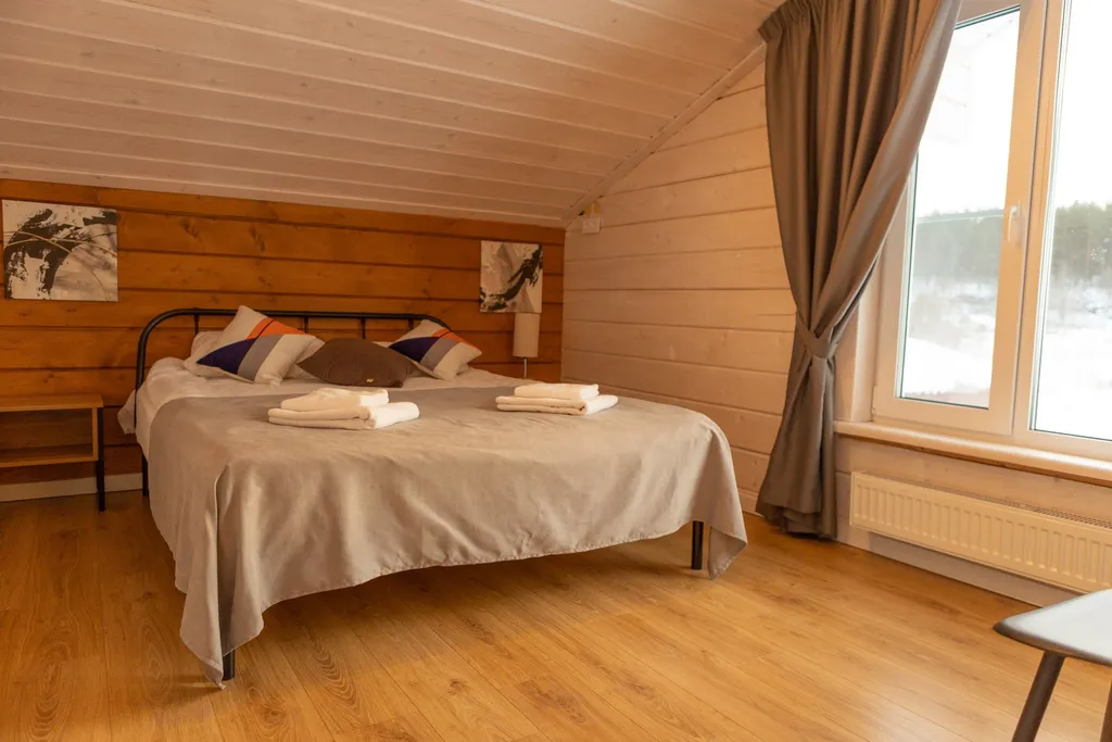 Большой дом с видом на озеро, 3 спальнями, сауной и настольным футболом