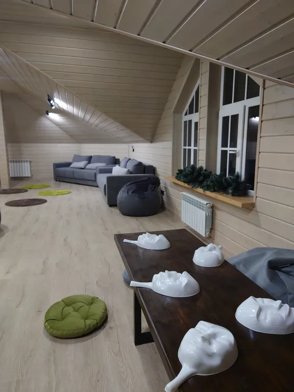 Дом с баней и бассейном на большую компанию