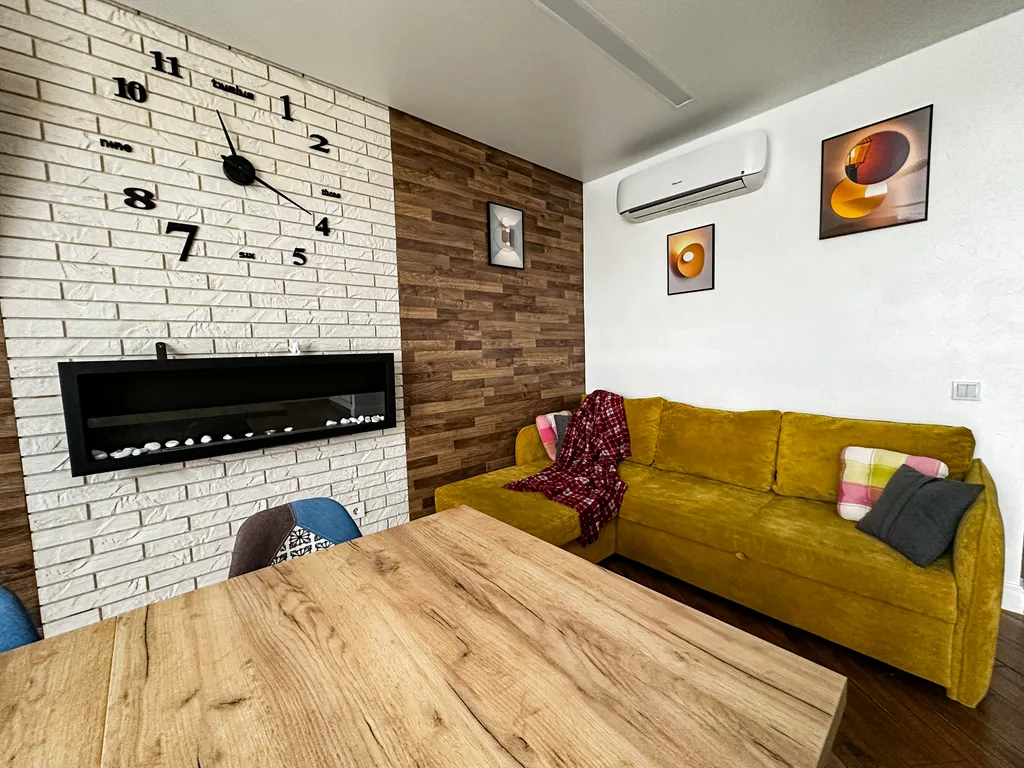 Geometry - просторная квартира с панорамным видом на реку в центре