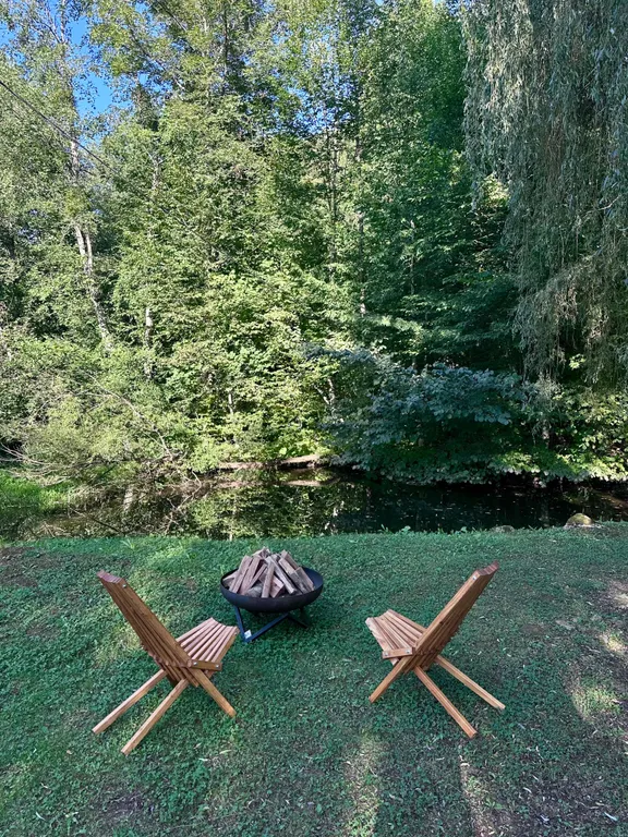 Квартира Жилая комната в деревянном домике четырёхместная — Апшеронск