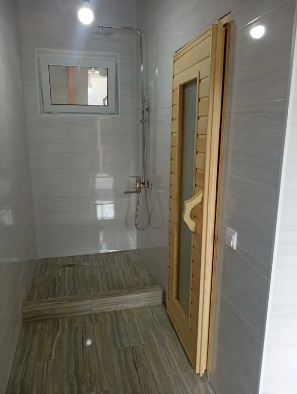 Дом с баней у термальных источников на 10 человек