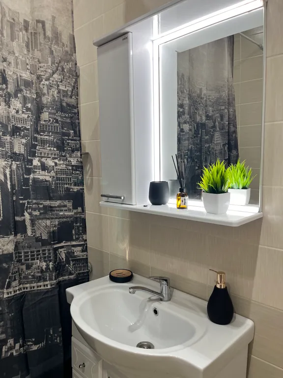 Квартира у зоопарка с шикарным видом на пруд