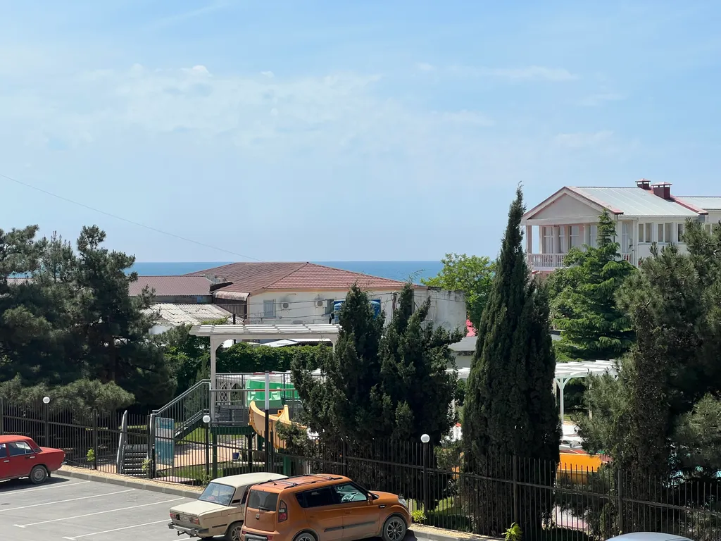 Апартаменты на первой линии с видом на море и горы