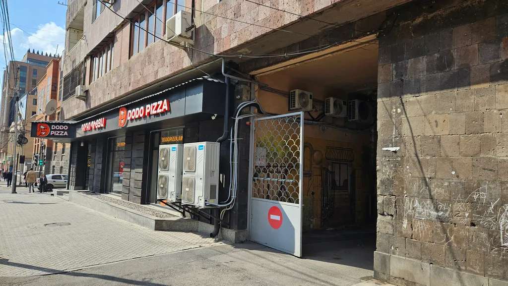 Просторная квартира в центре с 2-я спальнями