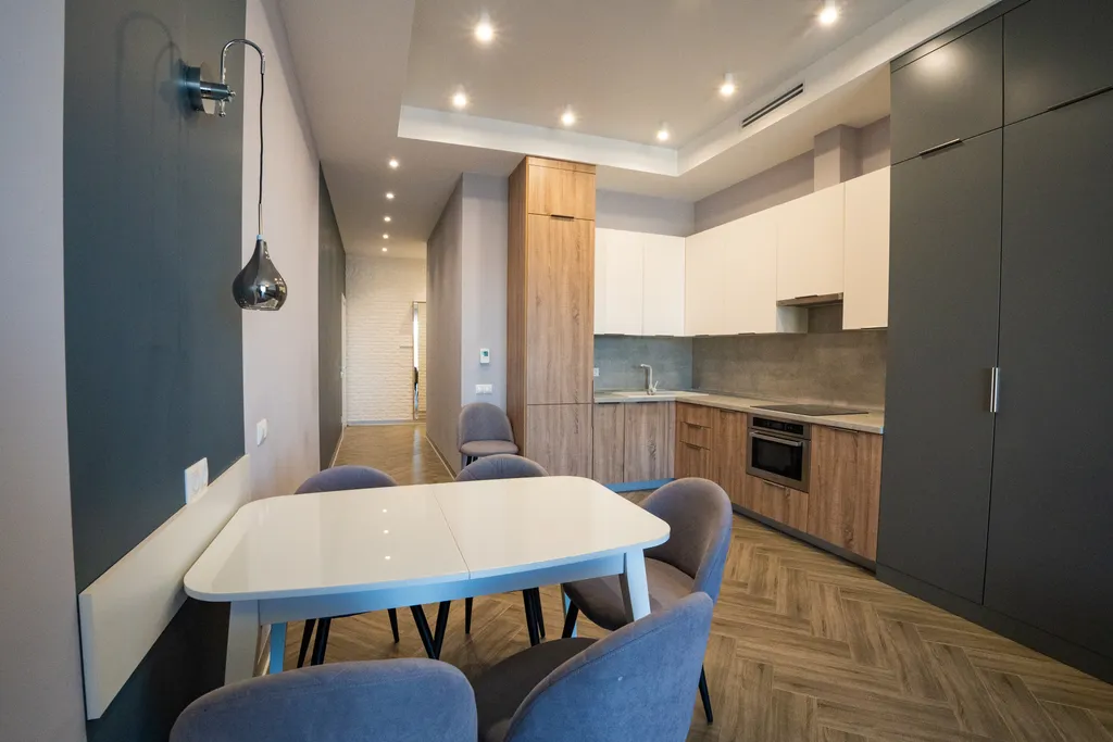 Двухкомнатные апартаменты с видом на море и город