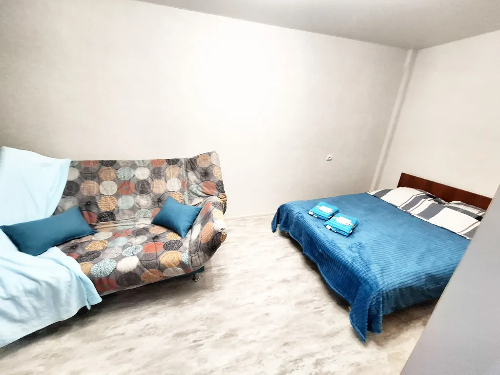 Уютная 1-комнатная квартира с дизайнерским ремонтом