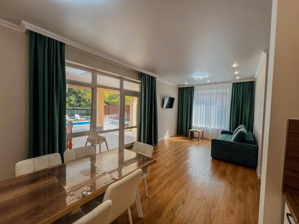 Коттедж Вилла на море — Прасковеевка