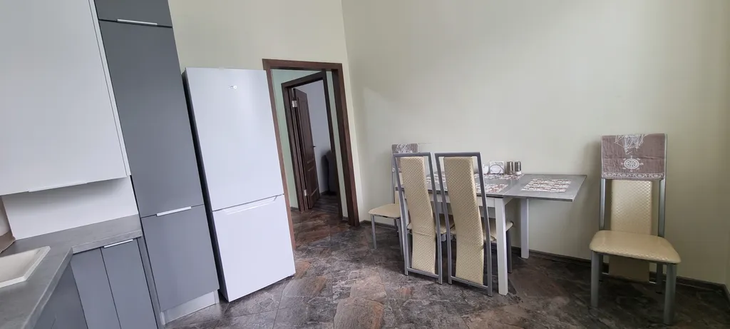 Двухкомнатный апартамент в центре с террасой