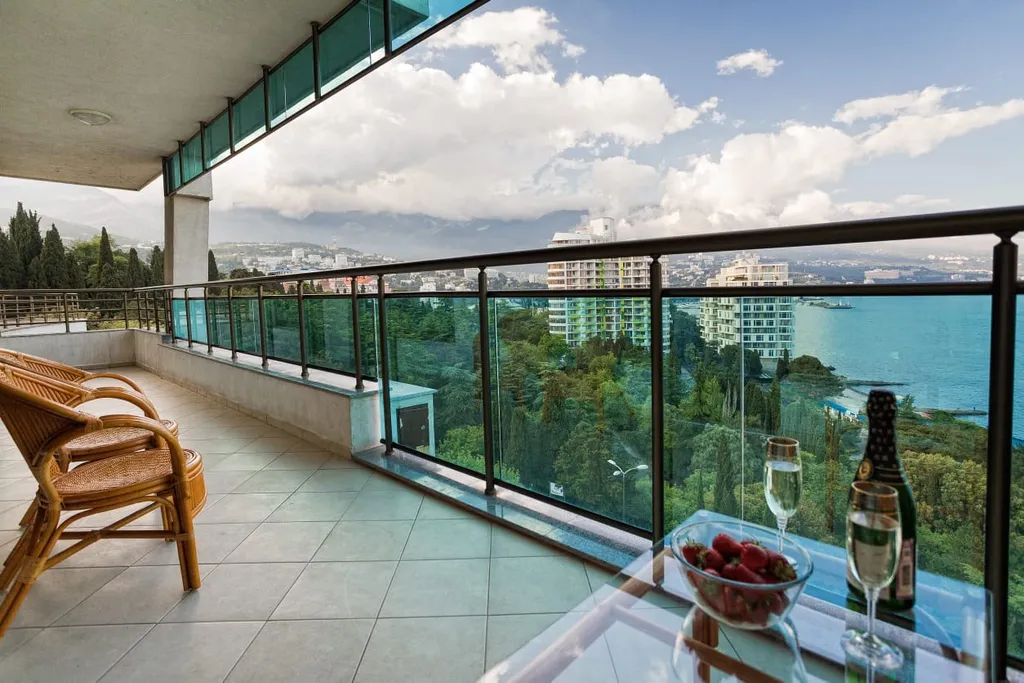 Квартира в ЖК Парус с террасой, с панорамой на море в приморском парке