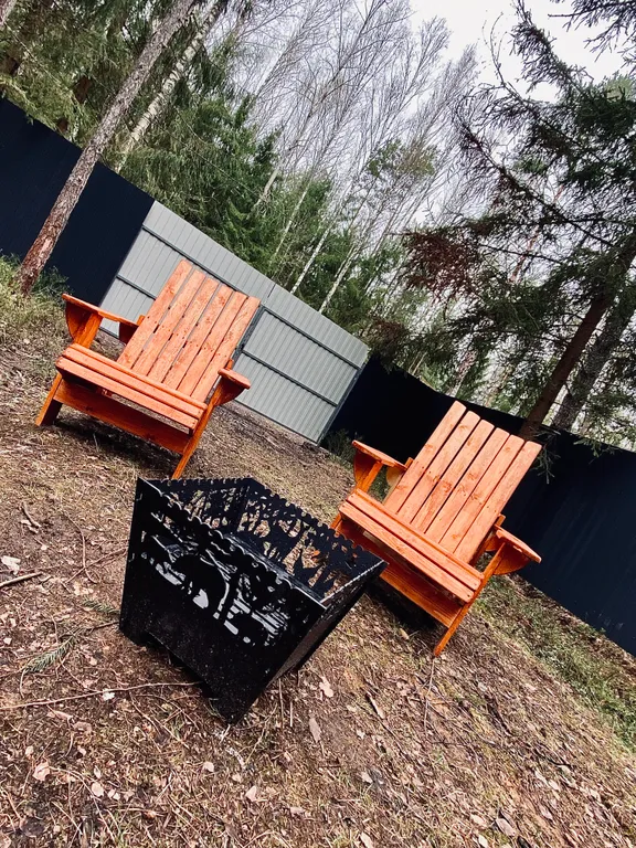 Дом A-frame с баней и джакузи под открытым небом в сосновом лесу