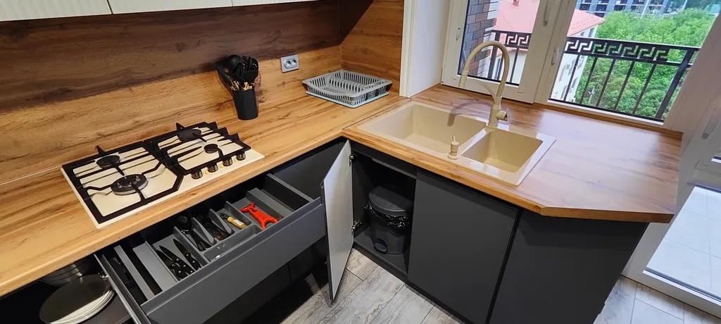 Уютная, новая  квартира в центре города с видом на гору Пушкинтау