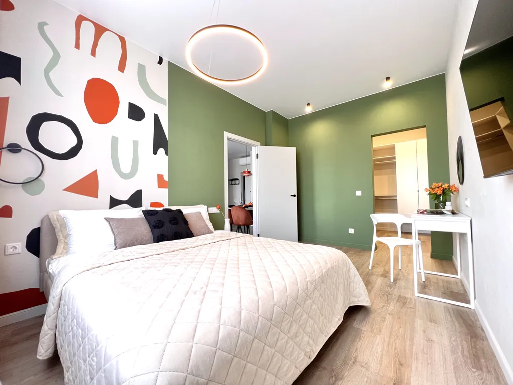 Трешка у аквапарка с панорамным видом на реку