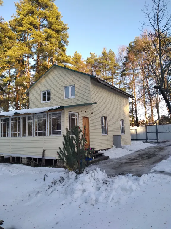 Домик в деревне на Волге