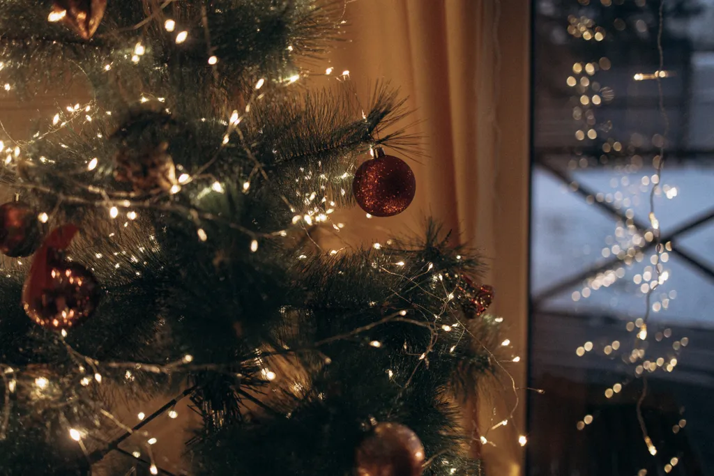 Большой дом с душой у соснового леса