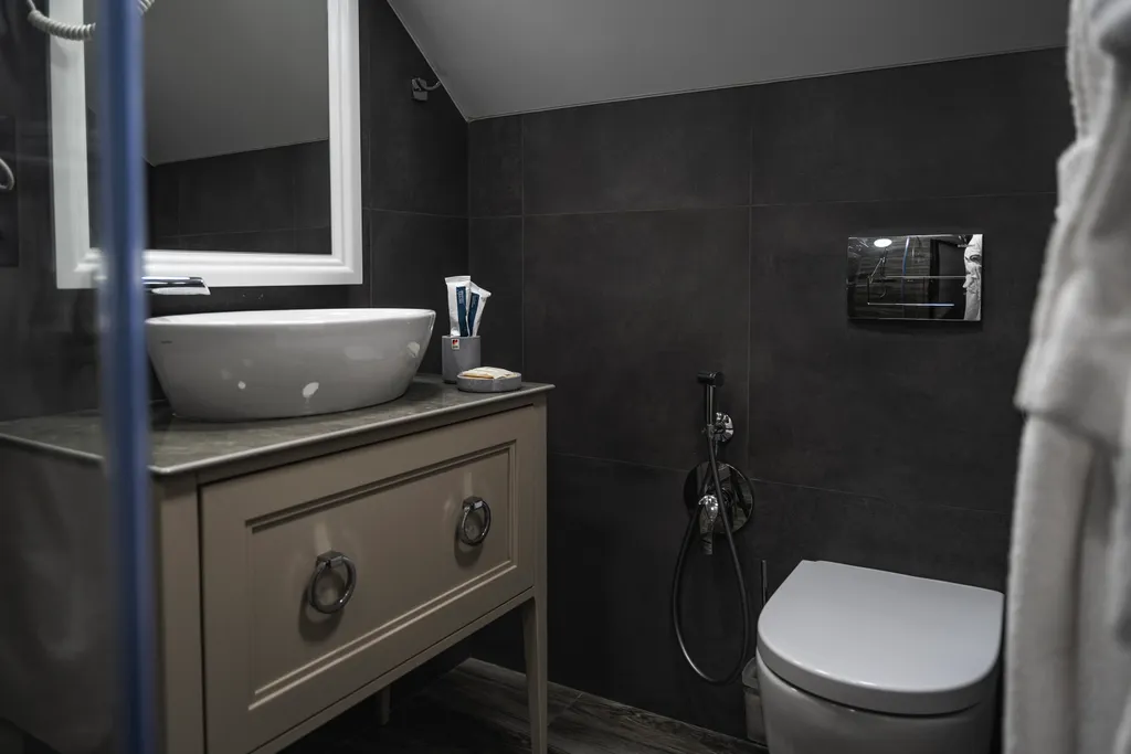 Люкс с видом на море ( с доп местом и мансардой )