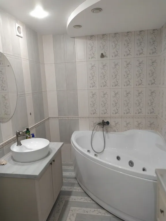 Уютная квартира-студия с джакузи и отличным ремонтом в самом центре