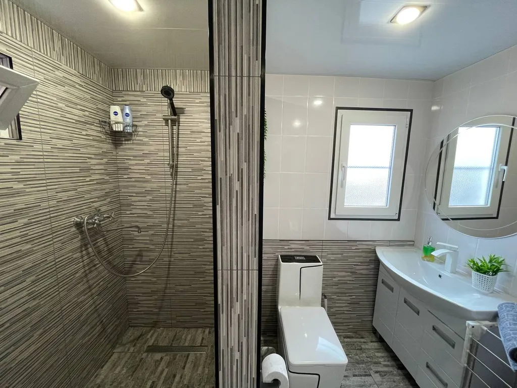 Квартира Лучшее предложение!!! Комфортный домик ( студия) с беседкой для отдыха — Лабинск