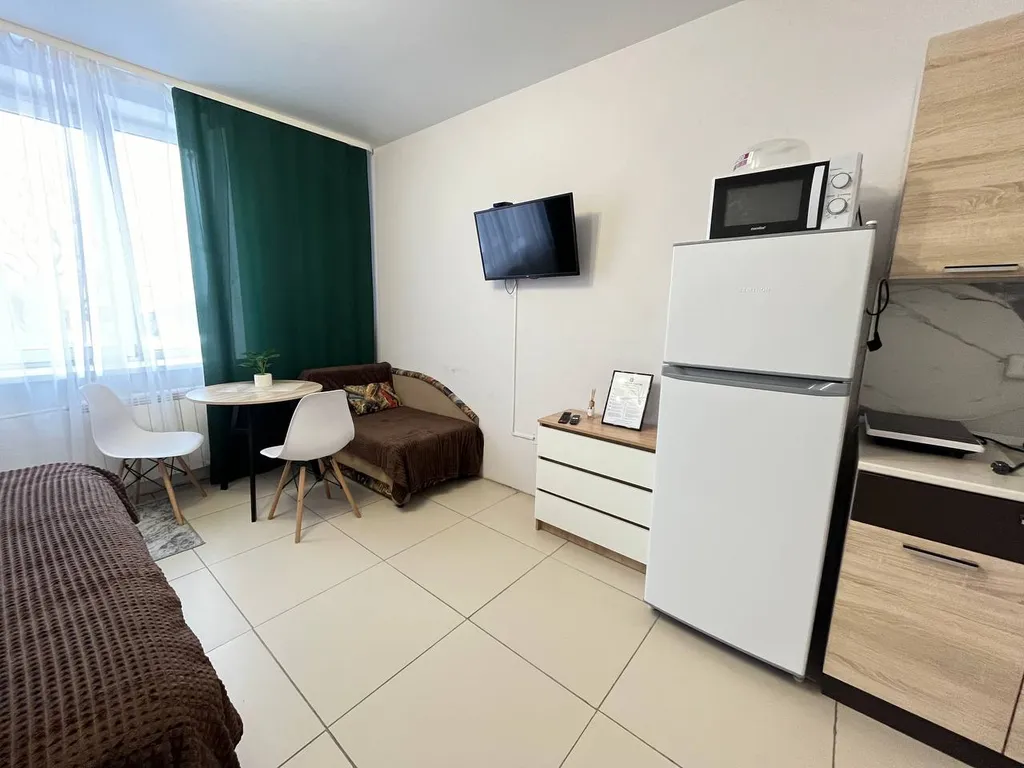 Уютные апартаменты около ТЦ Изумрудный город