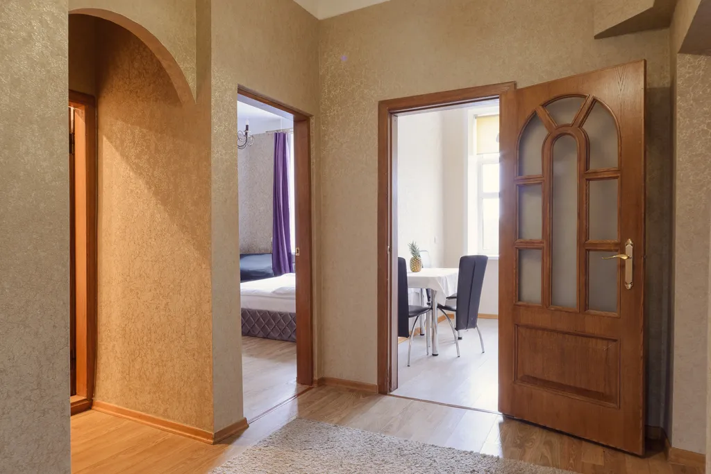 2-комнатный апартамент с красивым видом на площадь Победы