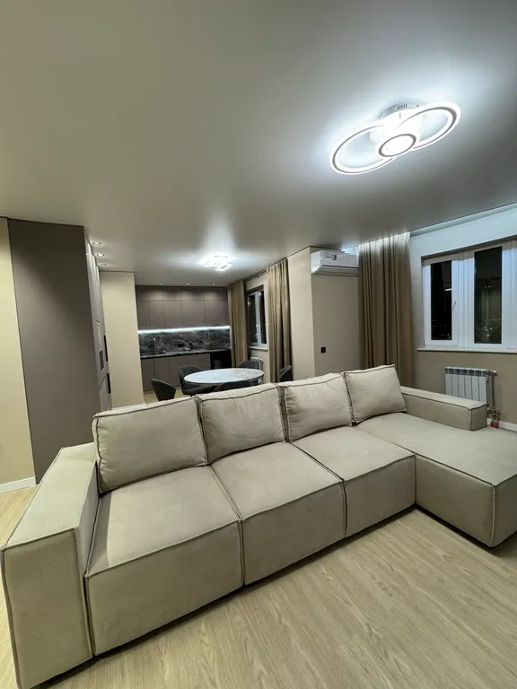 Шикарная новая квартира в центральном районе города — аренда посуточно в Сургут