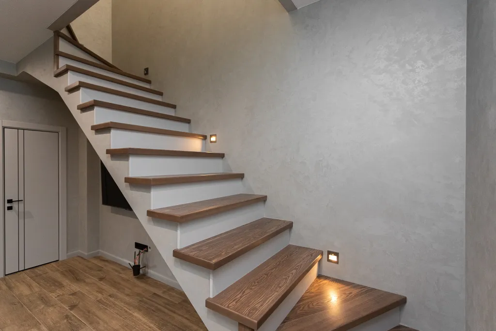 На первой линии от моря сдам полдома