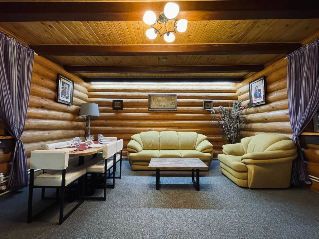 Уютный двухэтажный коттедж №4 — аренда посуточно в Заречный