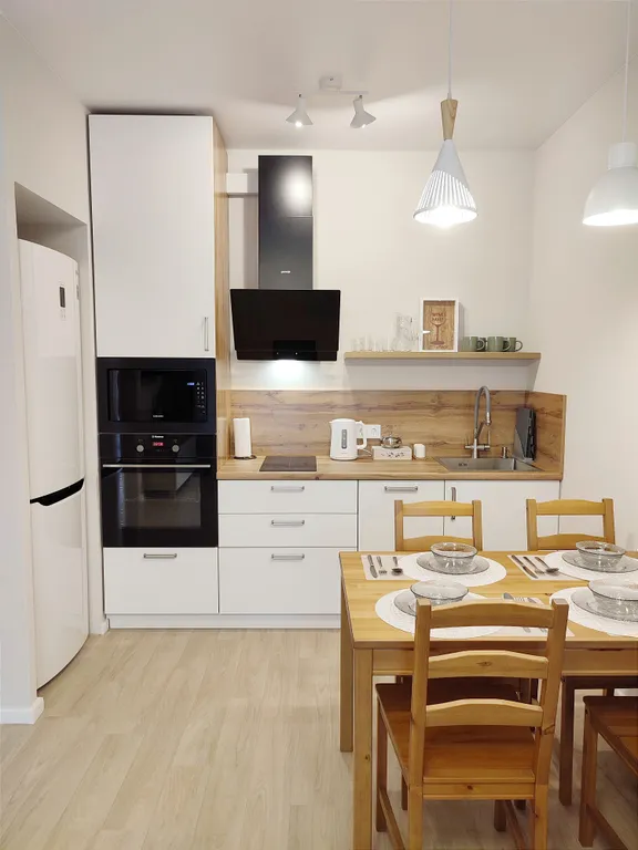 Люкс евро квартира с террасой около Планеты