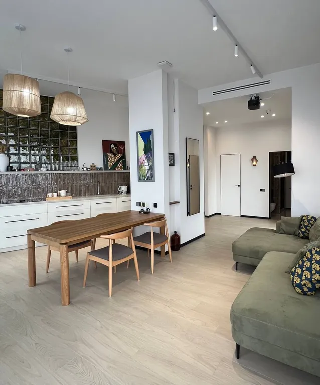 Новый стильный дом с видом на море