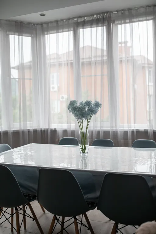 Уютная квартира в элитном районе с видом на озеро в парке имени Кирова