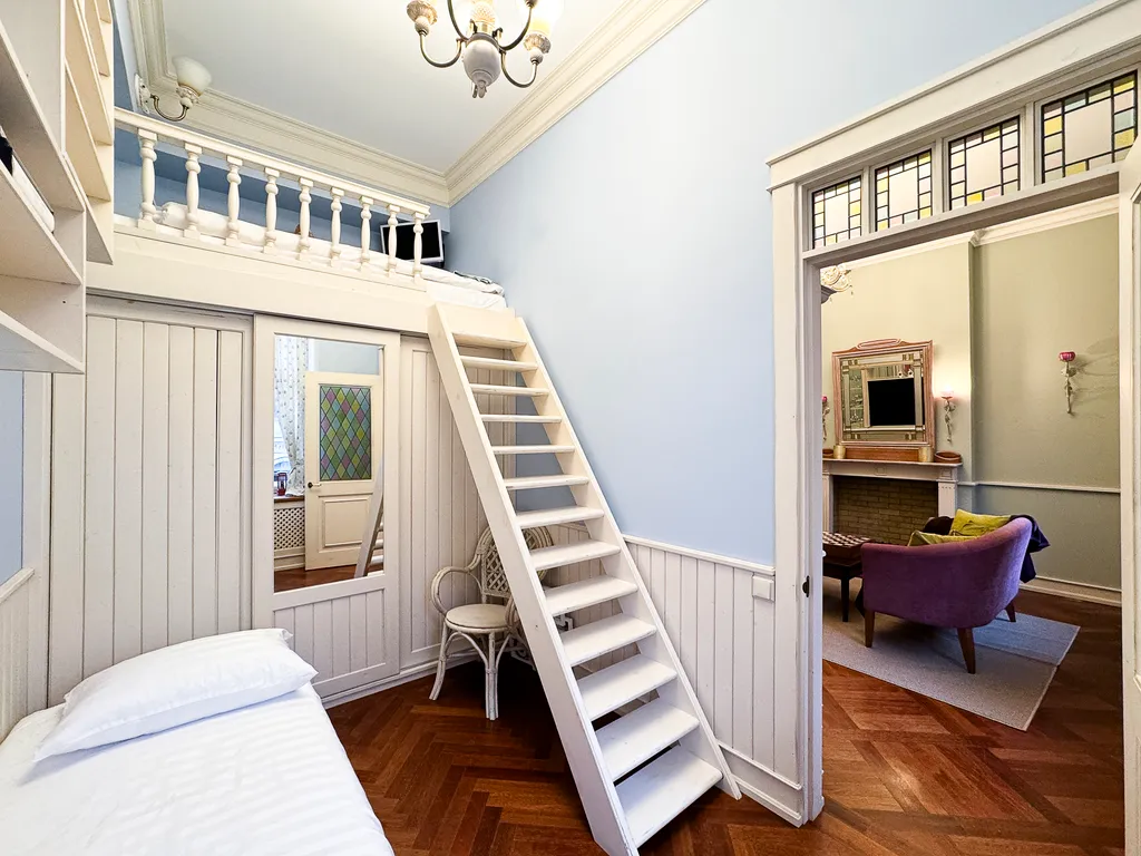 Квартира 3-комнатная Квартира — Санкт-Петербург