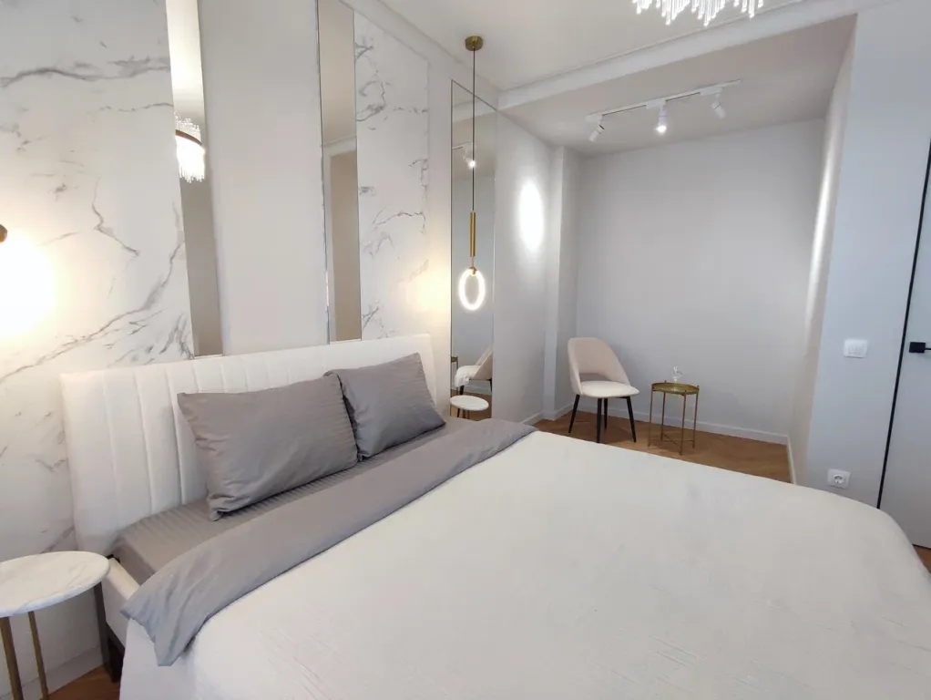 Квартира Современные, яркие апартаменты — аренда посуточно в Пермь