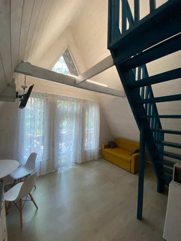 Уютный домик в нацпарке для 2-4 человек в лесу на берегу реки Пра