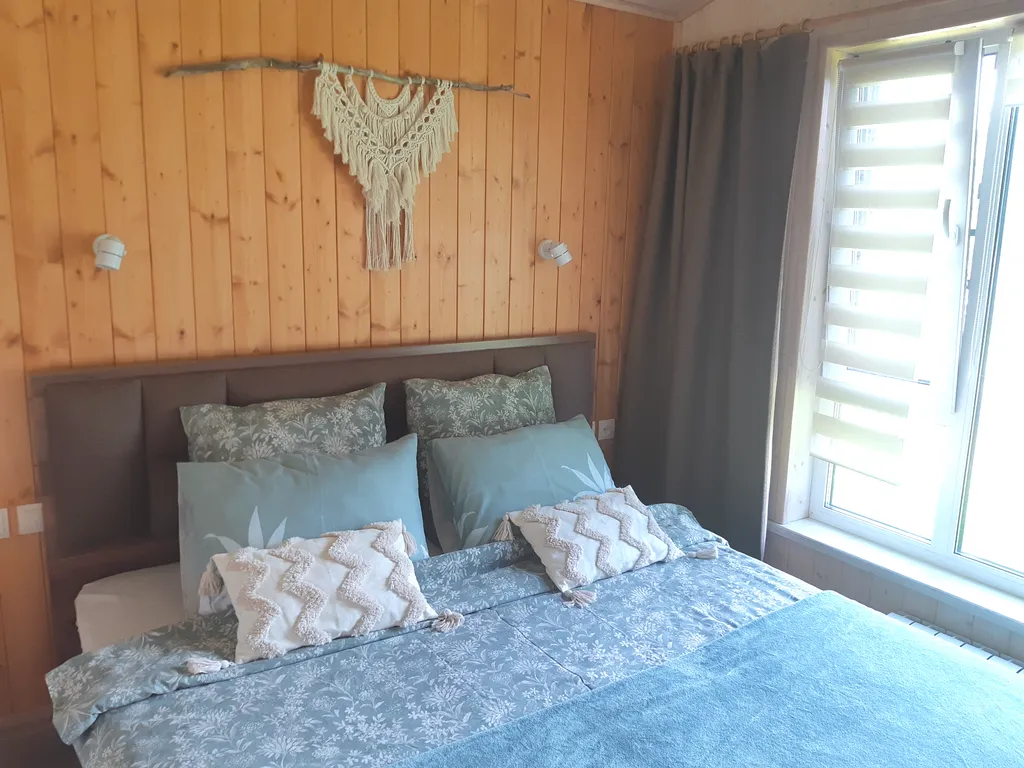 Коттедж Дом на Волге с рубленной баней и банным чаном — Бор