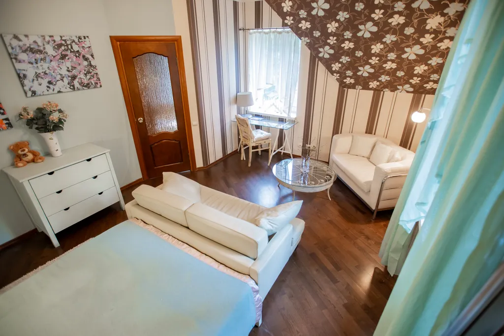 Розовая дача в Грузино