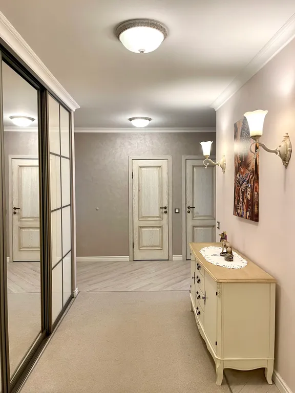 Просторная 3-к квартира в центре Калининграде