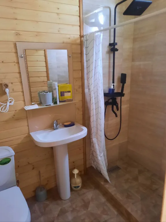 Домик на берегу моря