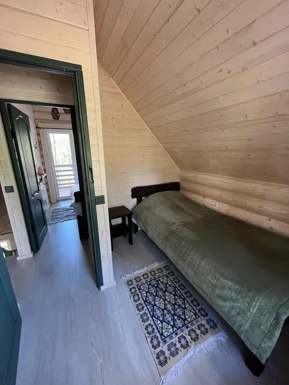 Коттеджи на берегу Волги в сосновом лесу. База отдыха " Хвоя Эко"