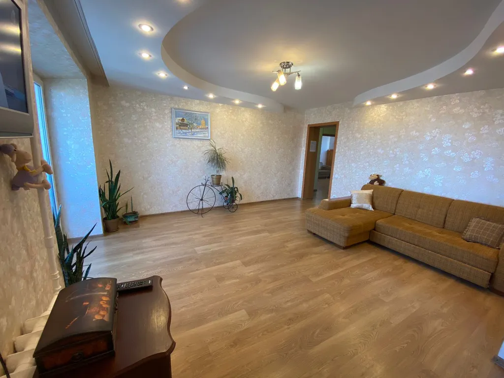 4-комнатная Квартира