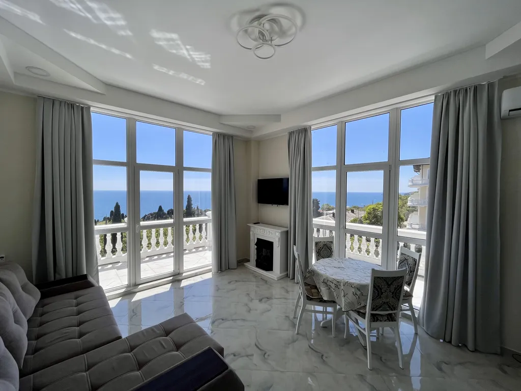 2-комнатная Квартира — аренда посуточно в Алупка