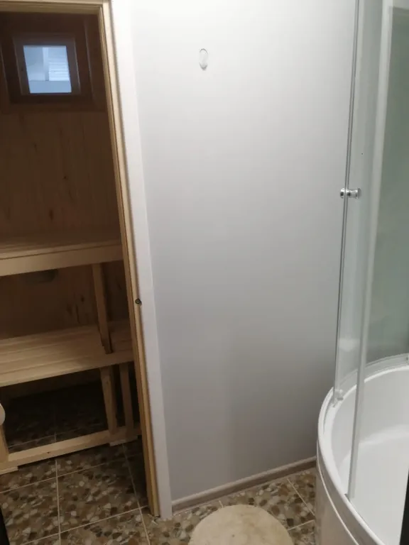 Уютный дом на берегу речки, в финском стиле