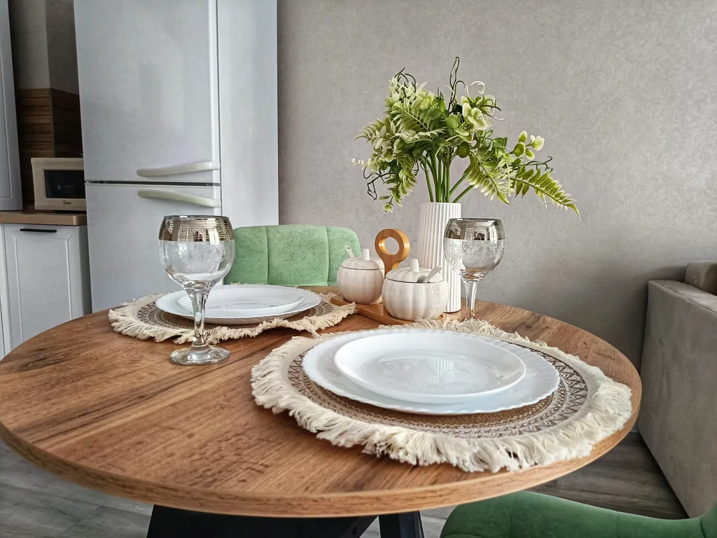 Светлая квартира рядом с ТЦ «Премьер» от Kravc Group