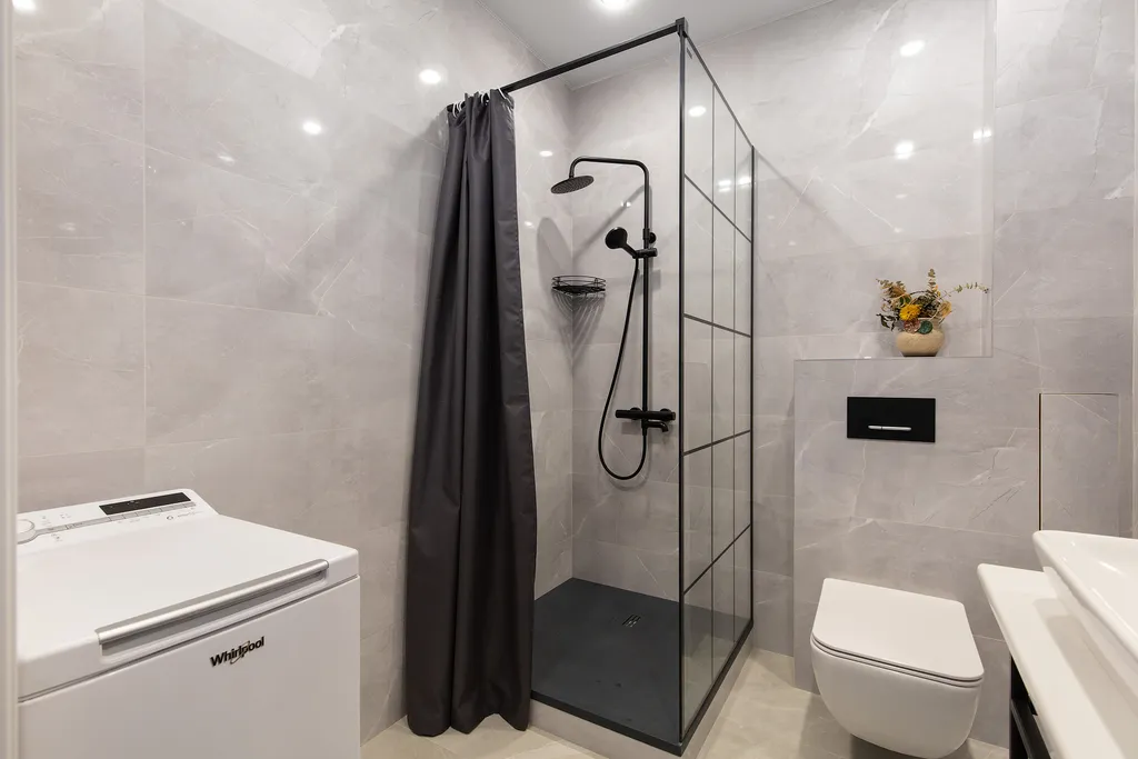 Двухкомнатная квартира у моря в центре Зеленоградска (до пляжа 300 м)