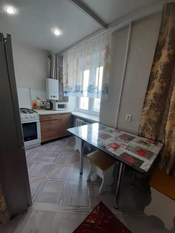 3-к. кв. с балкон. и кондиционер. для семейных в центре после ремонта